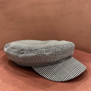 Houndstooth hat